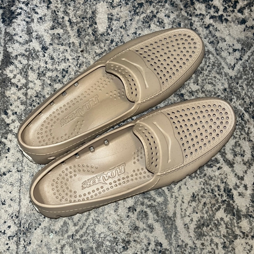 Mens Floafers • worn once